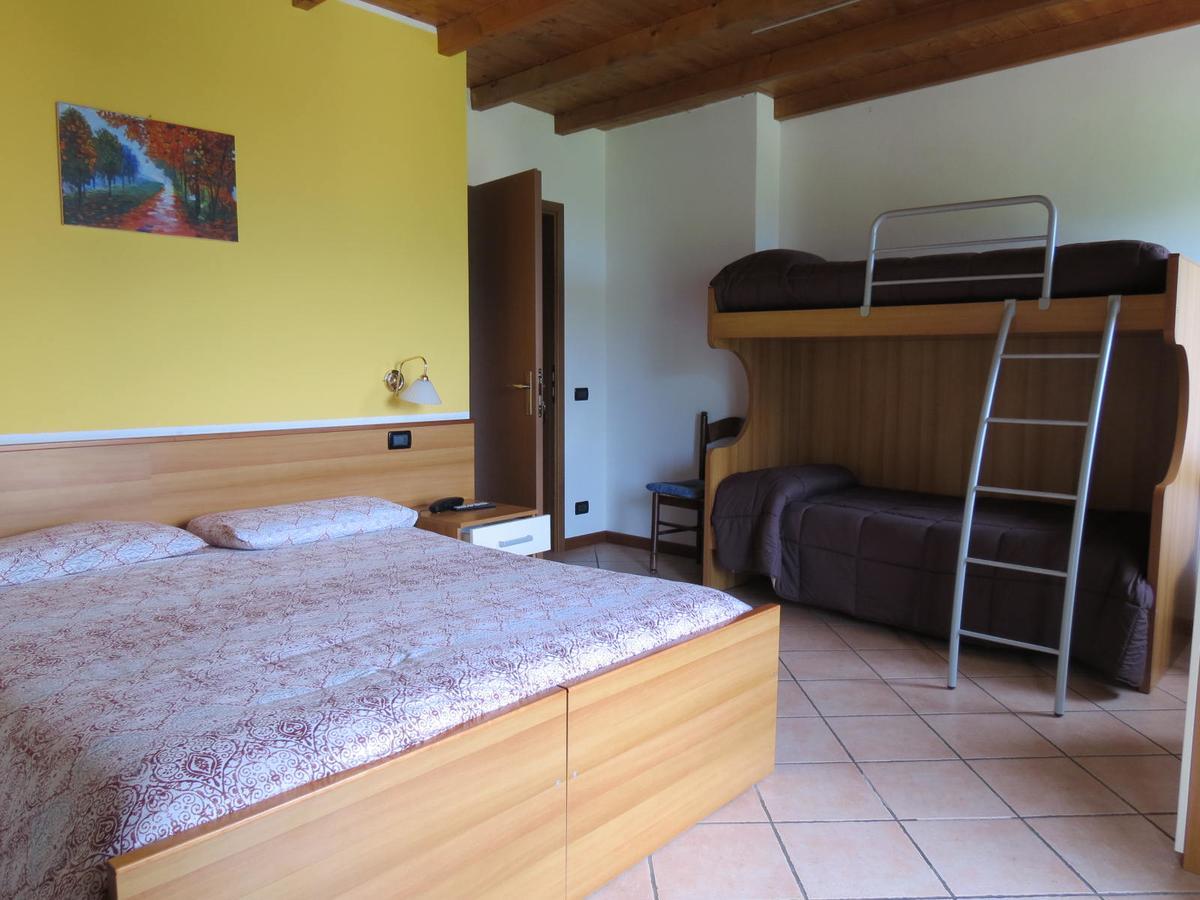 Albergo Ristorante Innocenti Ardenno Eksteriør billede