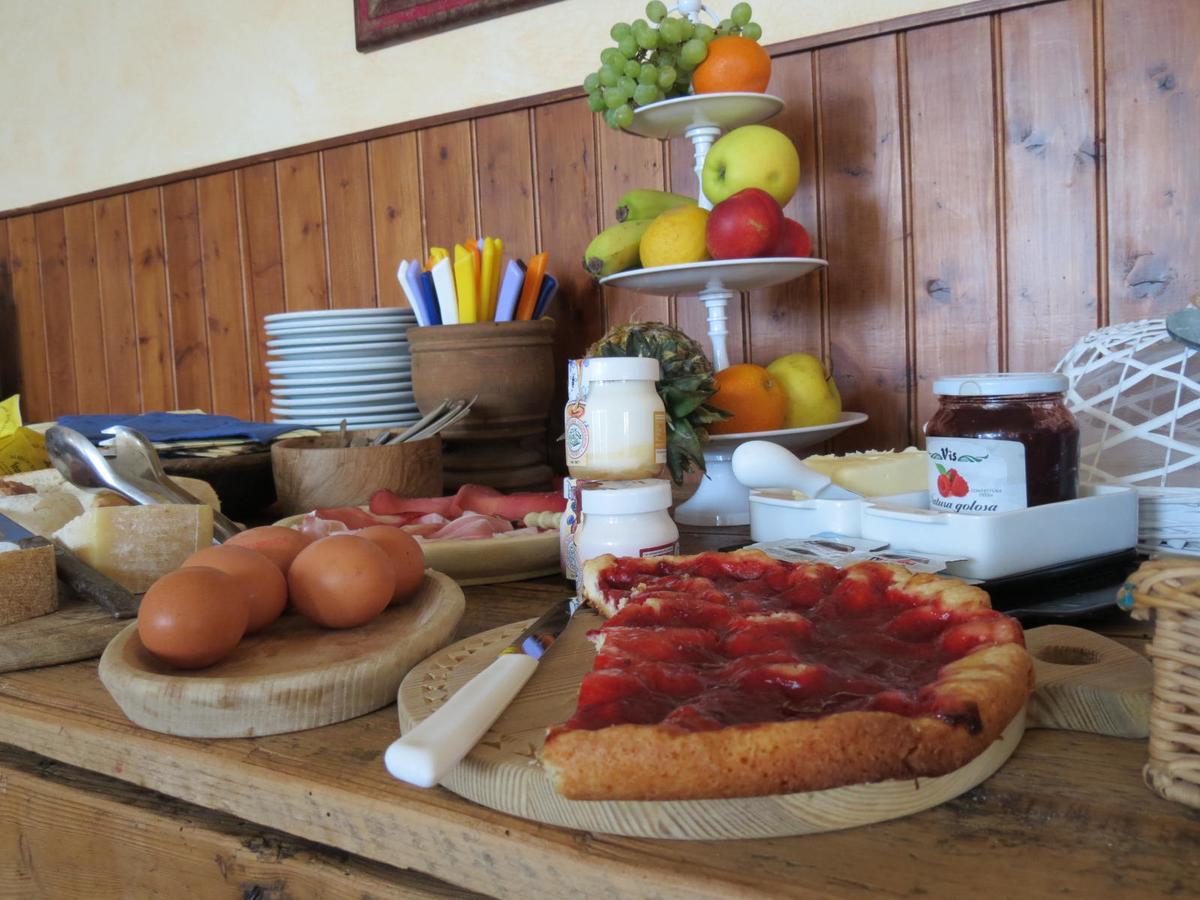 Albergo Ristorante Innocenti Ardenno Eksteriør billede
